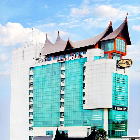 Horison Balairung Jakarta Exterior foto