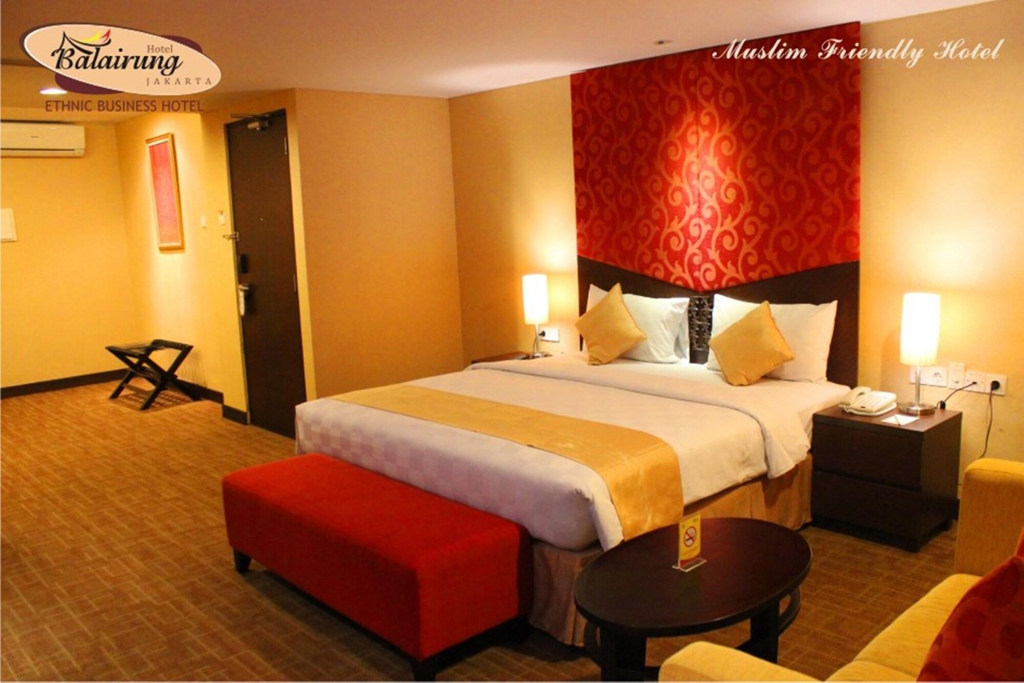 Horison Balairung Jakarta Exterior foto